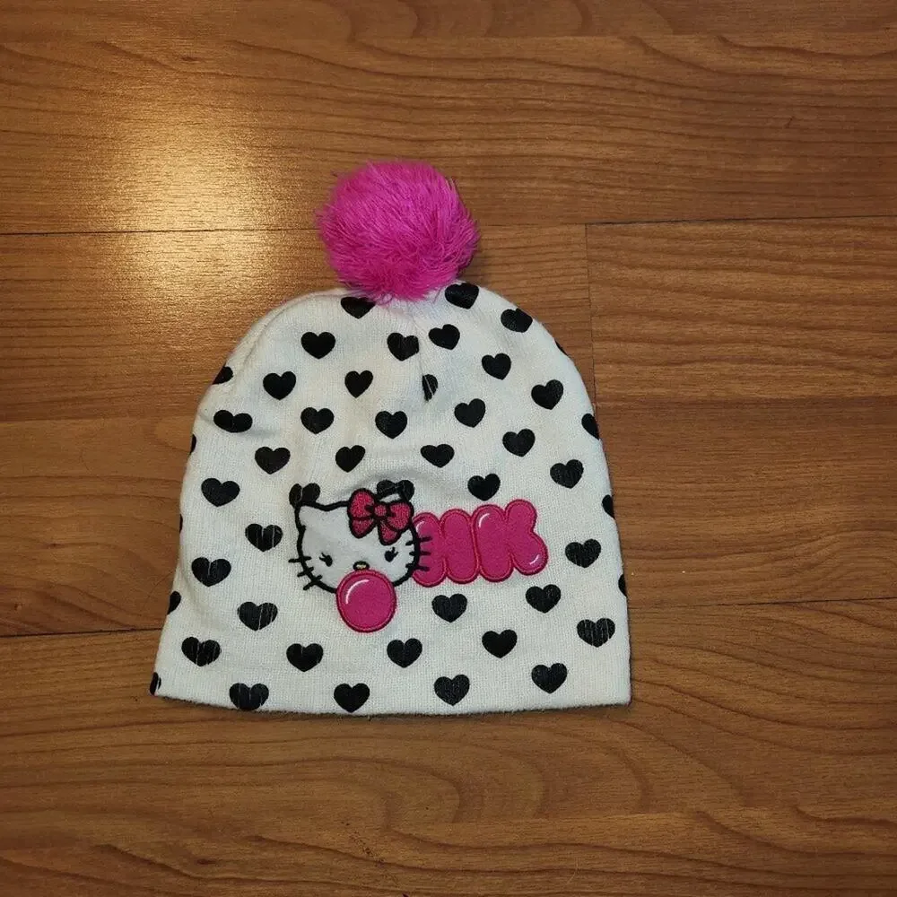 ❤️🍓Adorable Hello Kitty Hot Pink and White Love Hearts White Beanie